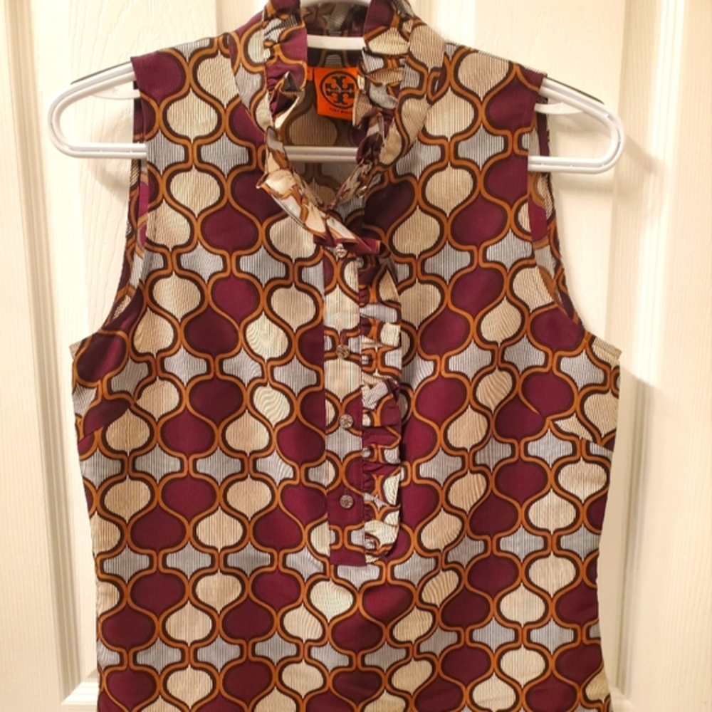 Tory Burch Stylish Geometric Patterned Sleeveless Silk Top Ruffle